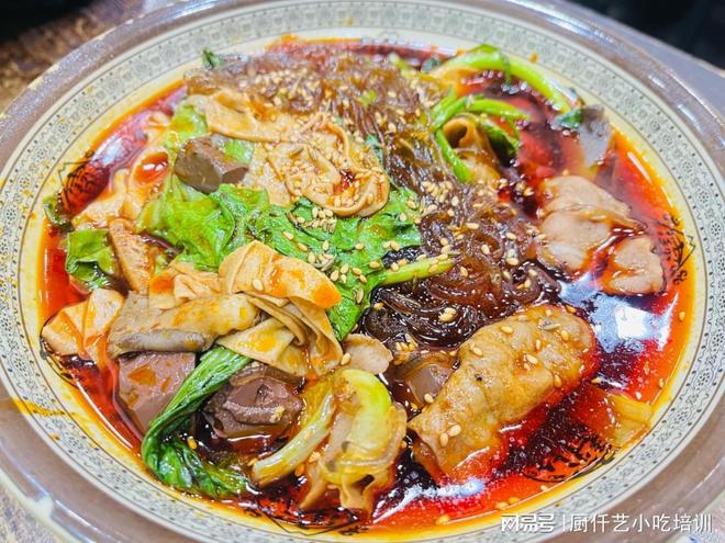 底、酱料核心技术普通人也能掌握！麻将胡了麻辣烫的绝密配方！揭秘汤(图3)